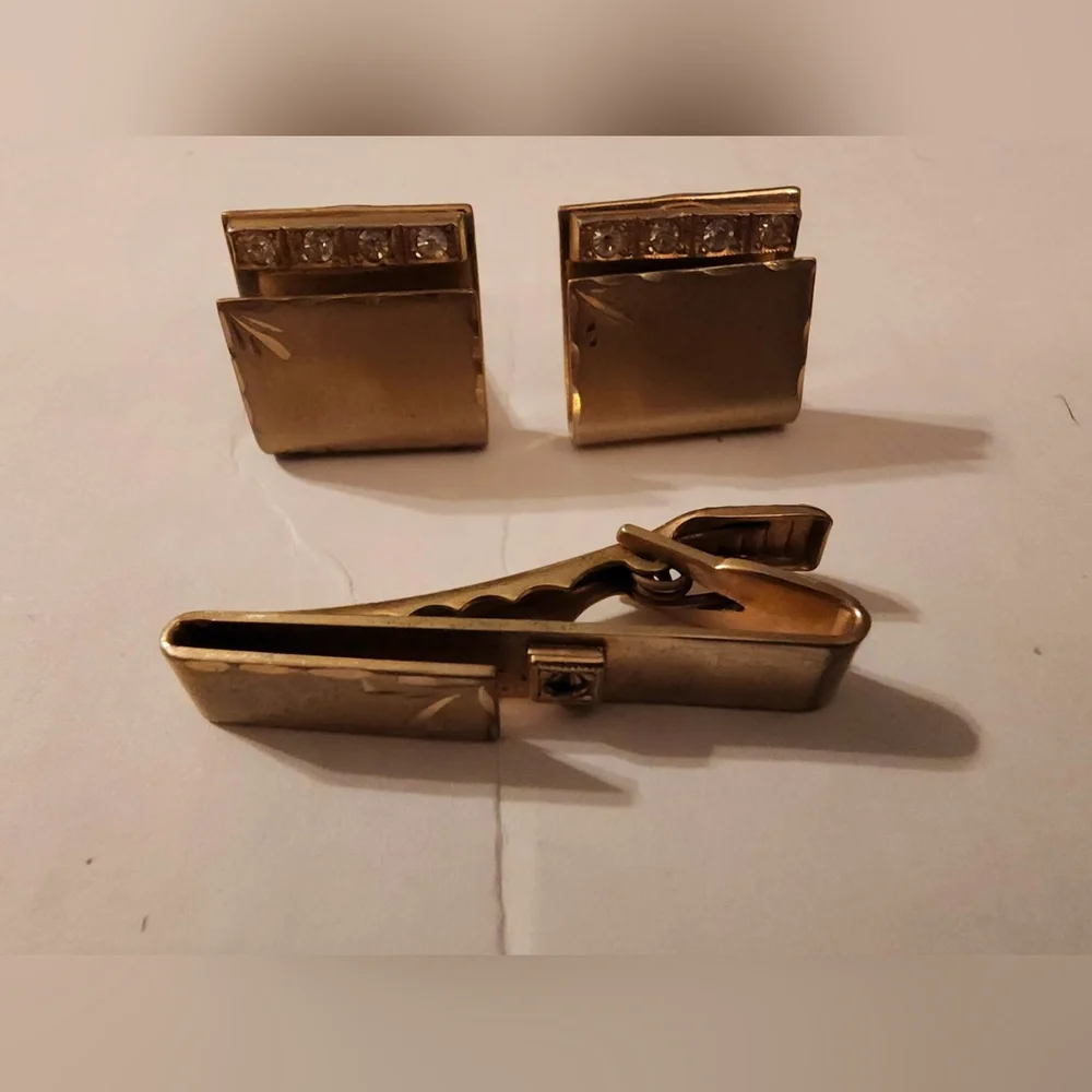 1970s square and rectangle vintage tie clip and cufflinks with rhinestones